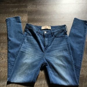 Light wash jeans